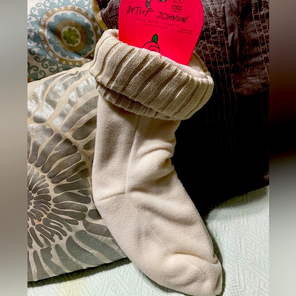 Make walking in the rain look good! Look good while staying warm and dry.